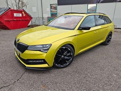 Gold Gebraucht 2019 Skoda Superb SportLine Kombi | € 27.500 (Teuer)