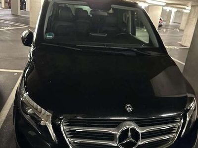 Gebraucht Mercedes V220 Avantgarde 163 PS (119 kW) 2019 Schwarz Van / Kleinbus
