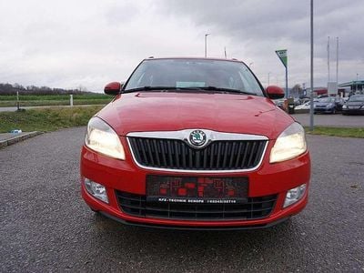 Rot Gebraucht 2013 Skoda Fabia Ambition Kombi | € 2.890