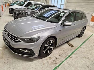 gebraucht VW Passat Variant 2.0 TDI DSG ** R-Line * PANO LEDER LED ACC