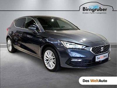 Dunkelgrau metallicperleffekt Gebraucht 2021 Seat Leon XCELLENCE Limousine | € 21.490 (Etwas zu teuer)