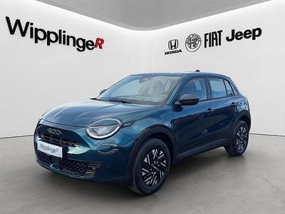 Neu Fiat 600 110 PS (80 kW) 2025 Schwarz SUV