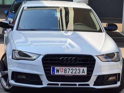 Gebraucht Audi A4 Sport 150 PS (110 kW) 2015 Grau Kombi