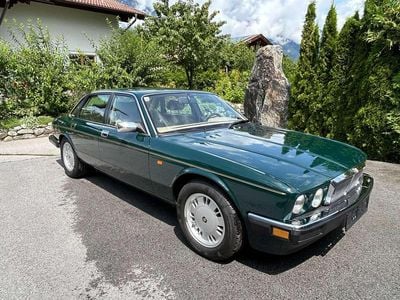 Grün Gebraucht 1994 Jaguar XJ6 S Limousine | € 16.500