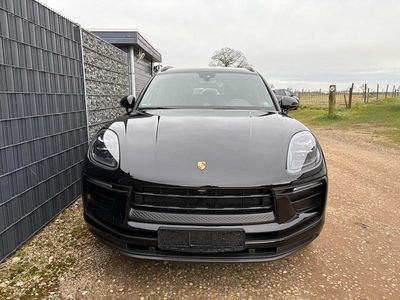 Schwarz Gebraucht 2024 Porsche Macan SUV | € 110.106