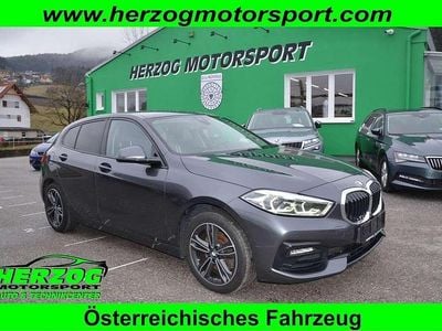 Gebraucht BMW 118 Sport Line 150 PS (110 kW) 2021 Grau Kleinwagen