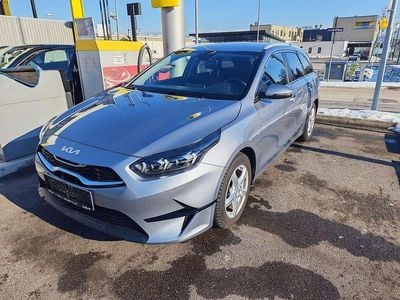 gebraucht Kia Ceed Sportswagon Ceed SW / 1,5 TGDI Gold Ausstattung mit JBL Soundsys