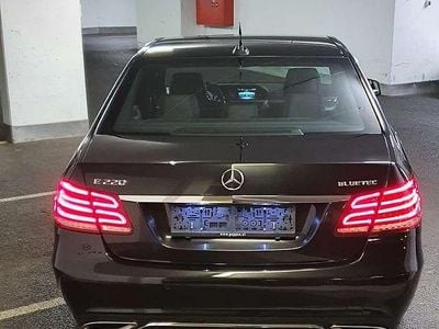 Gebraucht Mercedes E220 Avantgarde 170 PS (125 kW) 2015 Schwarz Limousine