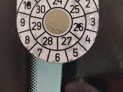 Schwarz Gebraucht 2015 Skoda Octavia Ambition Kombi | € 9.500 (Guter Preis)