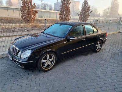 gebraucht Mercedes E320 Avantgarde Sport 4MATIC CDI Aut.