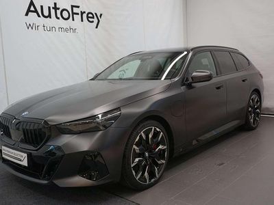 (grau) bmw individual frozen d Gebraucht 2025 BMW 550e Efficient Dynamics Kombi | € 93.850 (Fairer Preis)