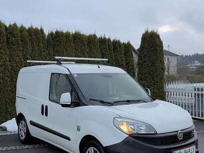 Gebraucht Fiat Doblò Easy 95 PS (69 kW) 2018 Weiß Van / Kleinbus