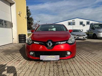 Rot Gebraucht 2014 Renault Clio IV Dynamique Limousine | € 6.490 (Teuer)