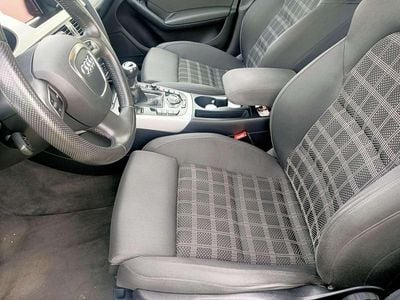 Schwarz Gebraucht 2011 Audi A4 S-Line Limousine | € 7.990 (Superpreis)