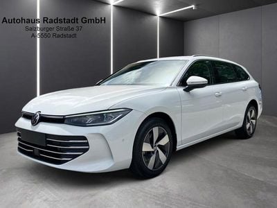 Gebraucht VW Passat Business 150 PS (110 kW) 2024 Weiss  normal Kombi