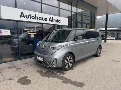 Gebraucht VW ID. Buzz Pro 210 kW (286 PS) 2024 Silber  metallic Van / Kleinbus