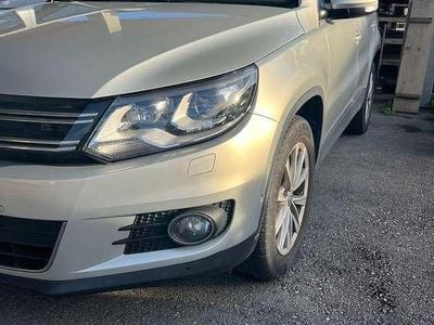 Gebraucht VW Tiguan LOUNGE 140 PS (102 kW) 2015 SUV