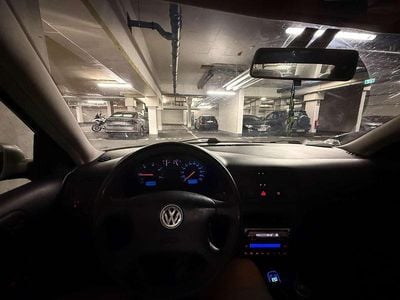 Silber Gebraucht 2000 VW Bora Comfortline Limousine | € 700