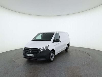 Gebraucht Mercedes Vito 102 PS (75 kW) 2024 Weiß Van