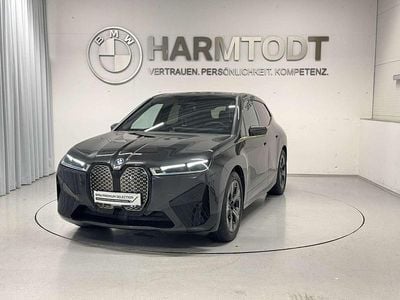 Grau Gebraucht 2021 BMW iX SUV | € 41.880 (Fairer Preis)