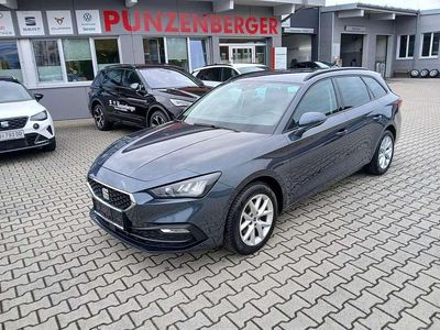 Dunkelgrau metallicperleffekt Gebraucht 2020 Seat Leon Style Kombi | € 16.950 (Teuer)