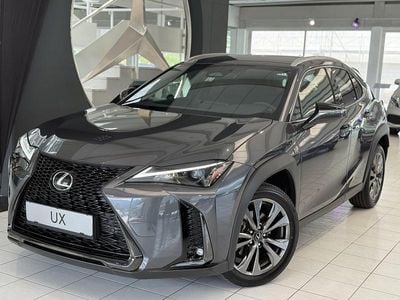 Grau Gebraucht 2025 Lexus UX SUV | € 43.900