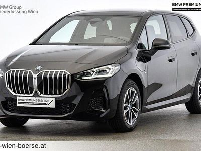Gebraucht BMW 225 Active Tourer Efficient Dynamics 245 PS (180 kW) 2024 Saphirschwarz Van / Kleinbus
