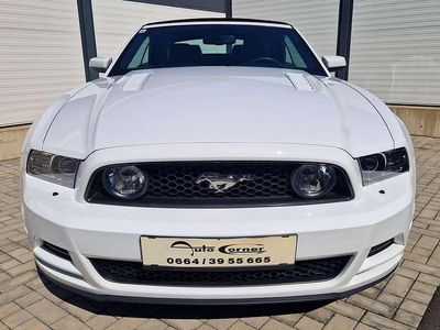 Weiß Gebraucht 2014 Ford Mustang GT Cabrio | € 45.600
