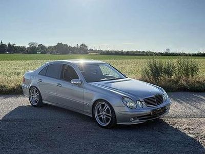 Silber Gebraucht 2003 Mercedes E400 Limousine | € 8.999