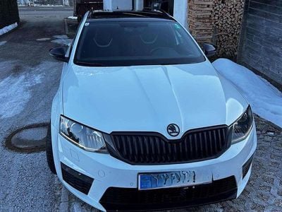 Weiß Gebraucht 2016 Skoda Octavia RS Kombi | € 18.000 (Fairer Preis)