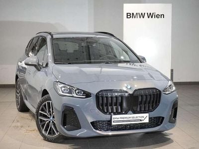 Grau Gebraucht 2024 BMW 225 Efficient Dynamics Van / Kleinbus | € 41.495 (Guter Preis)