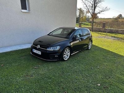 Schwarz Gebraucht 2015 VW Golf VII R-line Limousine | € 10.990 (Etwas zu teuer)