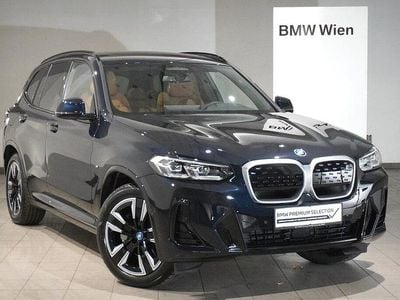 Gebraucht BMW iX3 Shadowline 210 kW (286 PS) 2025 M carbonschwarz SUV