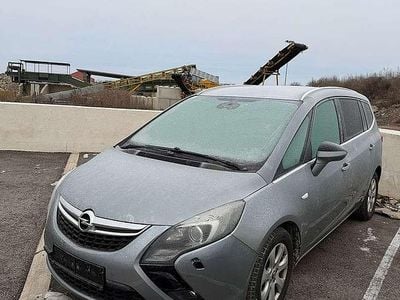 Grau Gebraucht 2012 Opel Zafira Van / Kleinbus | € 5.000