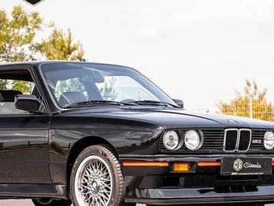 Schwarz Gebraucht 1990 BMW M3 Sport Line Coupé | € 299.900