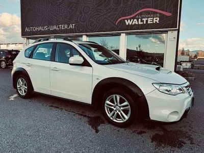 Weiß Gebraucht 2011 Subaru Impreza Kleinwagen | € 9.380