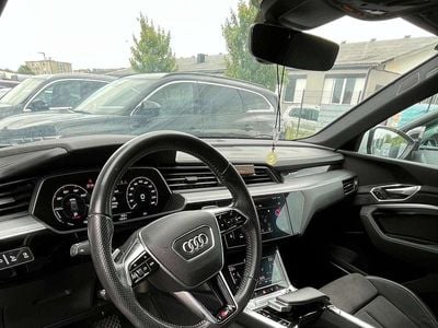 Gebraucht 2019 Audi e-tron Advanced SUV | € 31.000 (Fairer Preis)