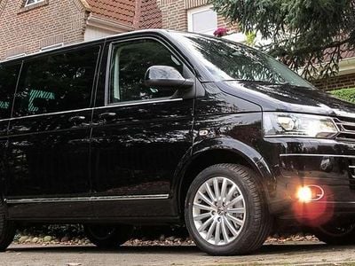 Schwarz Gebraucht 2015 VW Multivan Highline Van | € 23.989