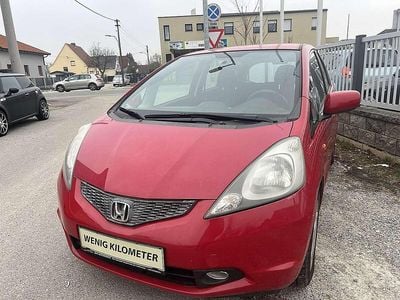 Gebraucht Honda Jazz Trend 90 PS (66 kW) 2009 Rot Kleinwagen