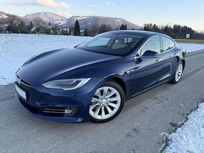 Blau Gebraucht 2018 Tesla Model S Kleinwagen | € 28.800