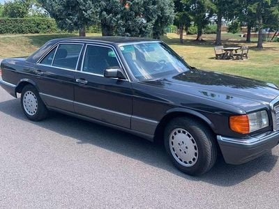 Schwarz Gebraucht 1991 Mercedes 300 SE Limousine | € 18.700
