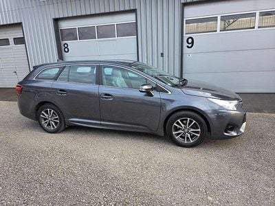 gebraucht Toyota Avensis 1,6 D-4D Touring sport