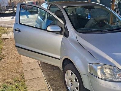 Silber Gebraucht 2007 VW Fox Kleinwagen | € 3.290 (Teuer)