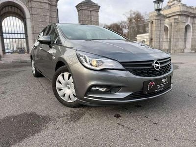 Gebraucht Opel Astra Eco 105 PS (77 kW) 2018 Grau Kleinwagen