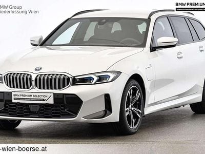 Weiß Gebraucht 2024 BMW 330e Efficient Dynamics Kombi | € 49.392 (Teuer)