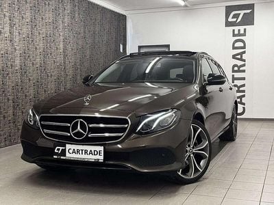 gebraucht Mercedes E250 Avantgarde Aut. / NIGHT PAKET/ LED/ PANORAMAD...
