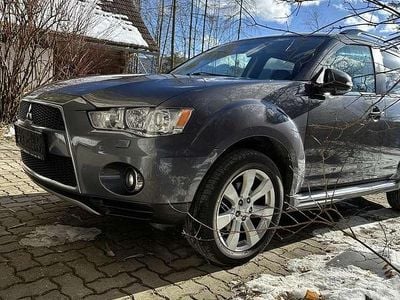 Gebraucht Mitsubishi Outlander Intense 177 PS (130 kW) 2011 Grau SUV
