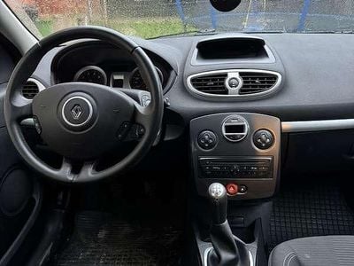 Gebraucht 2011 Renault Clio II Exception Limousine | € 3.550