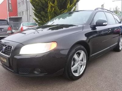 Gebraucht 2009 Volvo V70 Summum Kombi | € 8.995