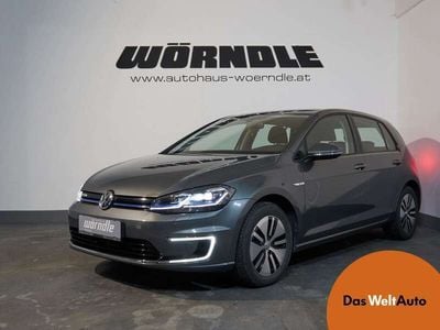 Dunkelgrau metallic Gebraucht 2018 VW e-Golf Kleinwagen | € 17.850 (Teuer)